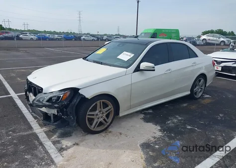 2014 Mercedes-Benz E 350 E 350 Luxury z USA, uszkodzony, nr VIN WDDHF5KB1EA839711